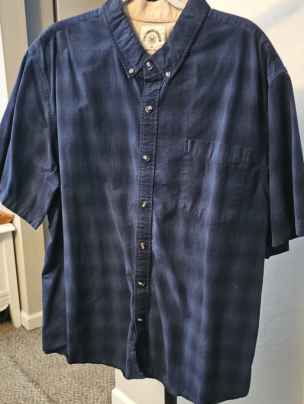 Button-Down Short Sleeve Shirt in Navy by Club Room
